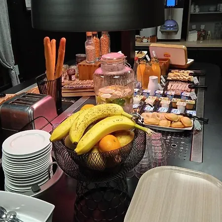Hotel Restaurant Campanile 3*
